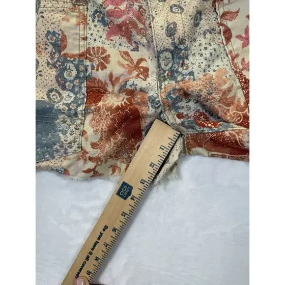 Pilcro Anthropologie The Wanderer Shorts Sz 30 Paisley Floral Patchwork Fray Hem - Picture 10 of 10